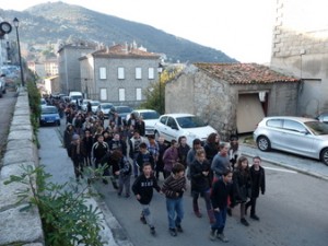 Tous les ans le soir du 30 novembre se déroule en Corse la fête de Sant'Andria